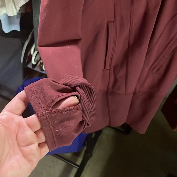 Lululemon jacket - Picture 4 of 7